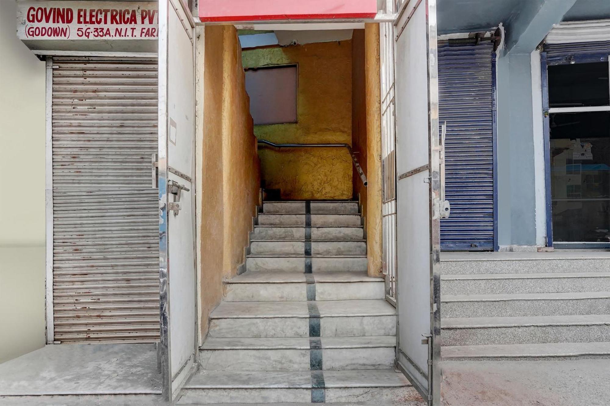 Super Hotel O Bg Hotel Faridabad Bagian luar foto