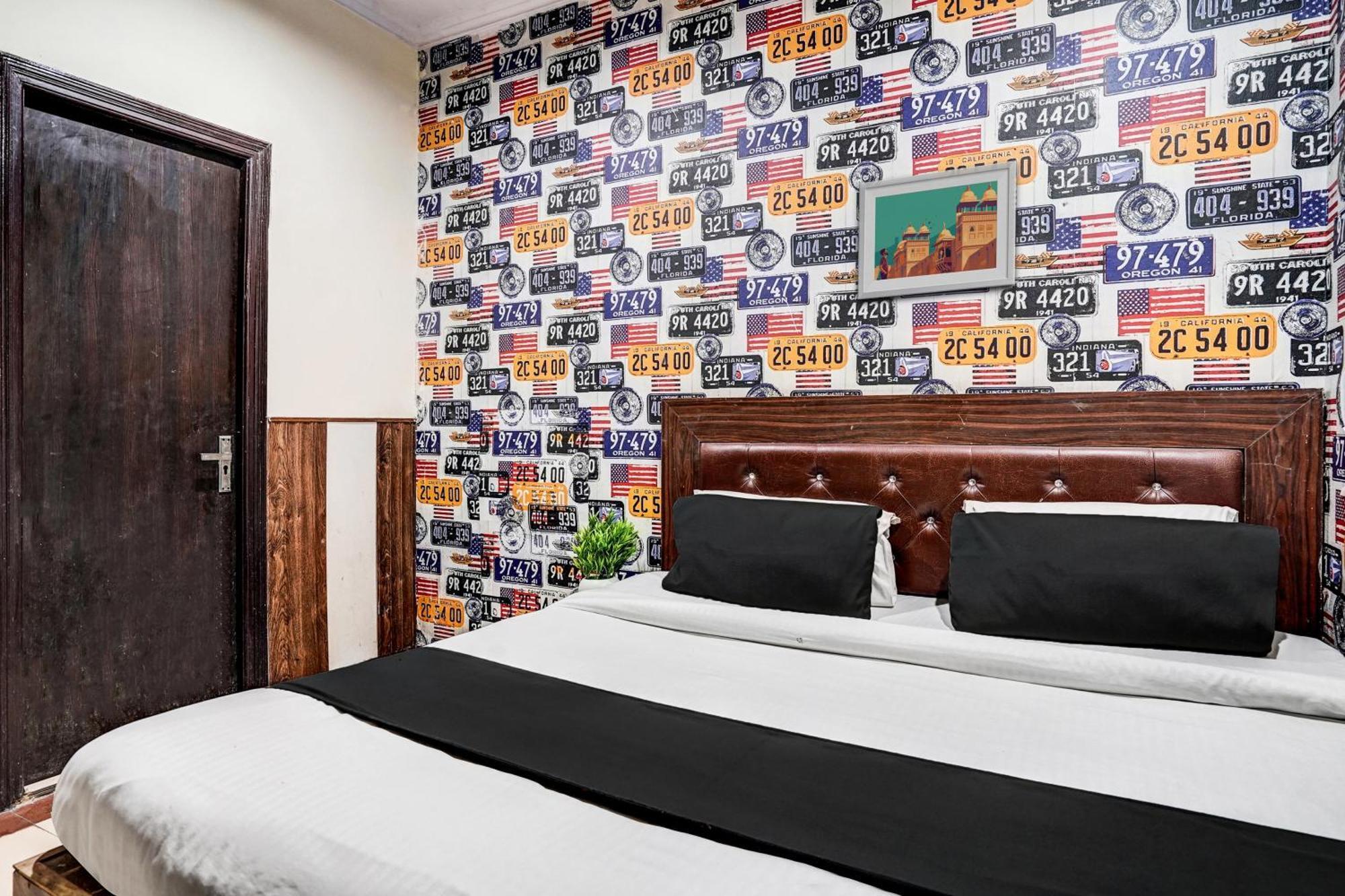 Super Hotel O Bg Hotel Faridabad Bagian luar foto