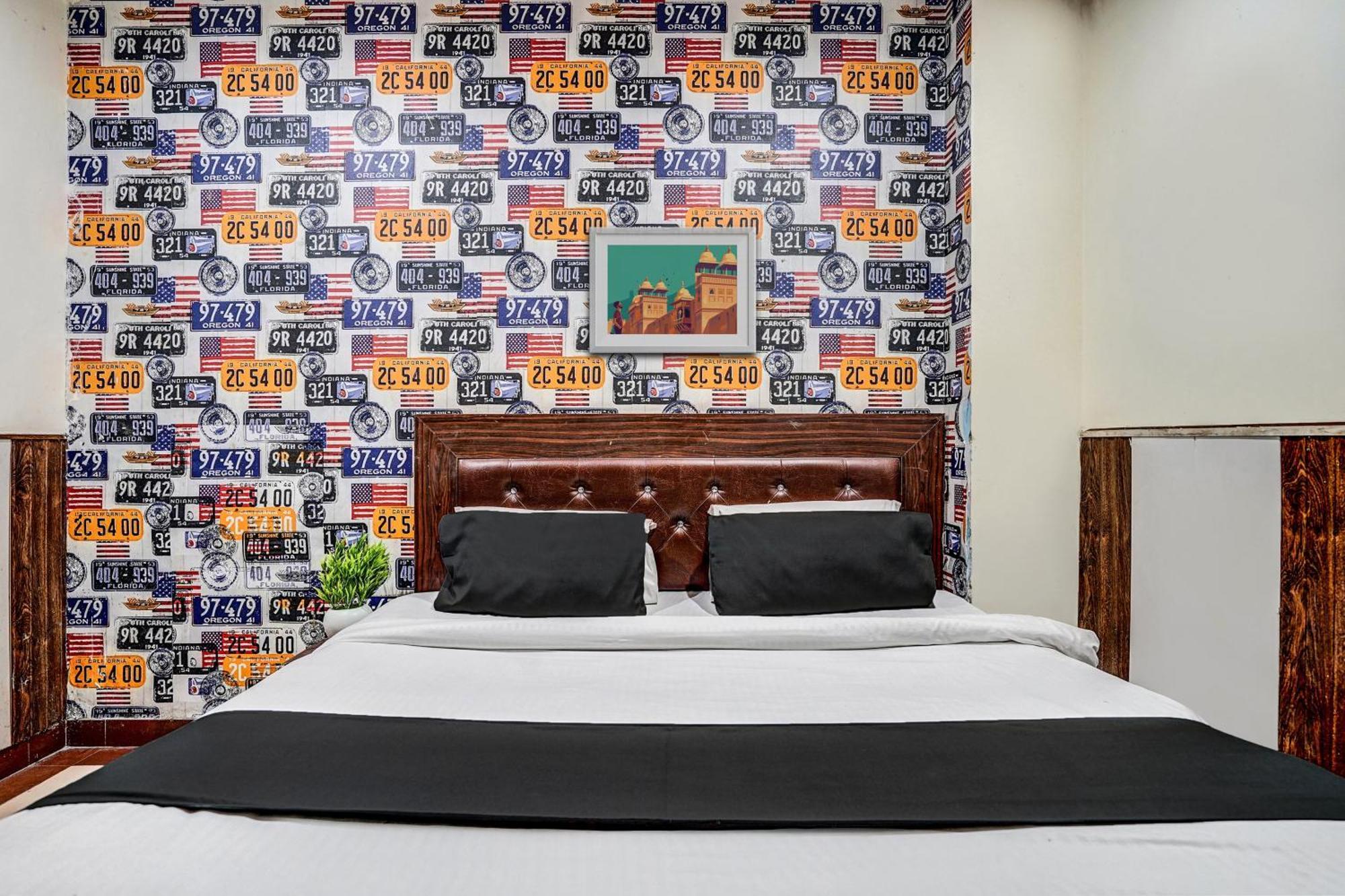 Super Hotel O Bg Hotel Faridabad Bagian luar foto